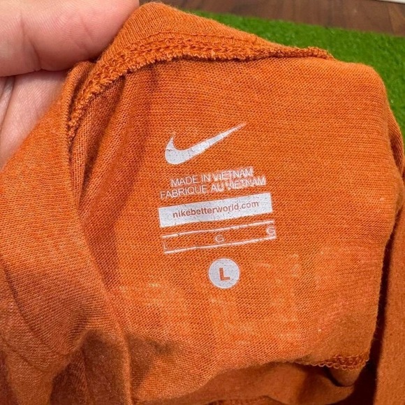 Nike Texas Longhorns Women's Large V-Neck Short Sleeve Shirt Sporty Active - Picture 5 of 7